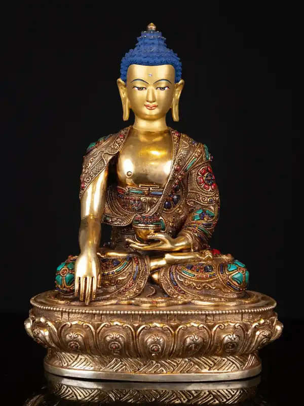 Statue en cuivre de Shakyamuni Bouddha avec visage plaqué or