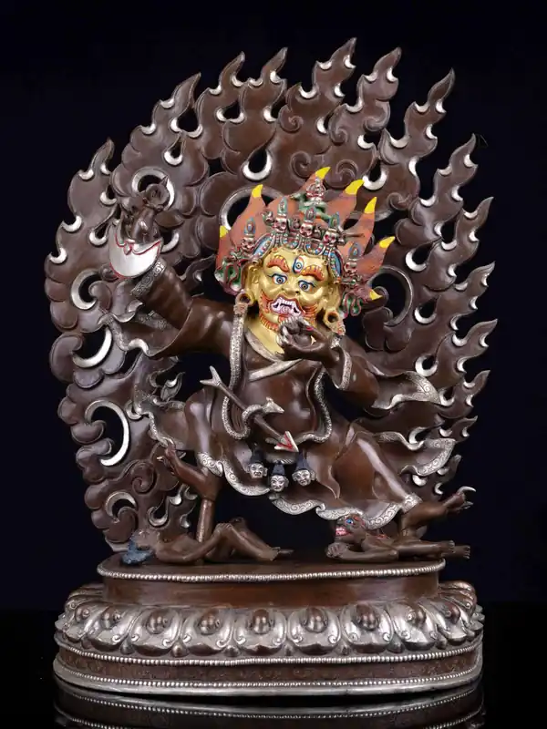 Statue en cuivre de Mahakala à deux bras – Protecteur sans peur avec oxydation argentée et chocolat