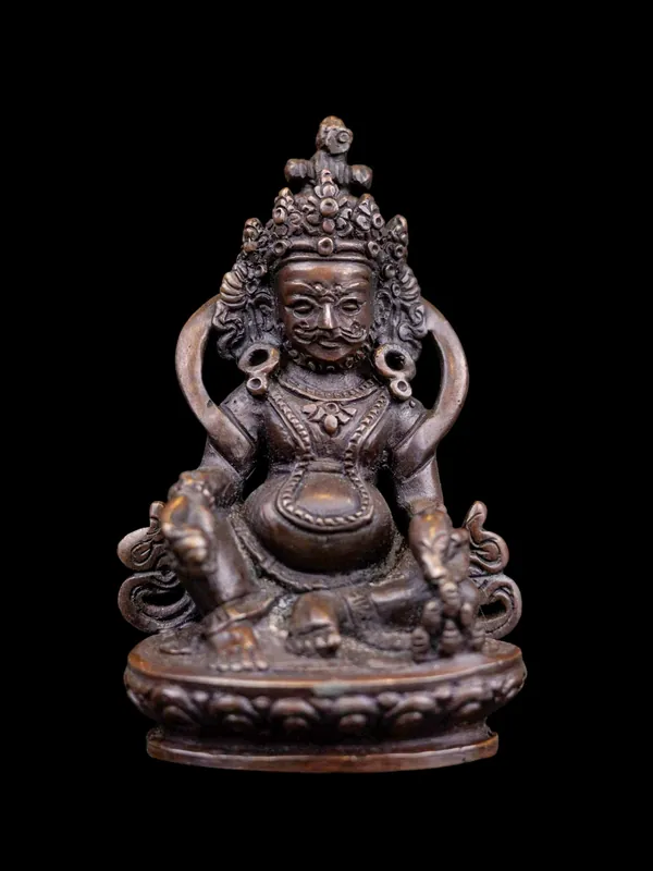 Statue miniature de Jambhala en cuivre jaune de 9 cm