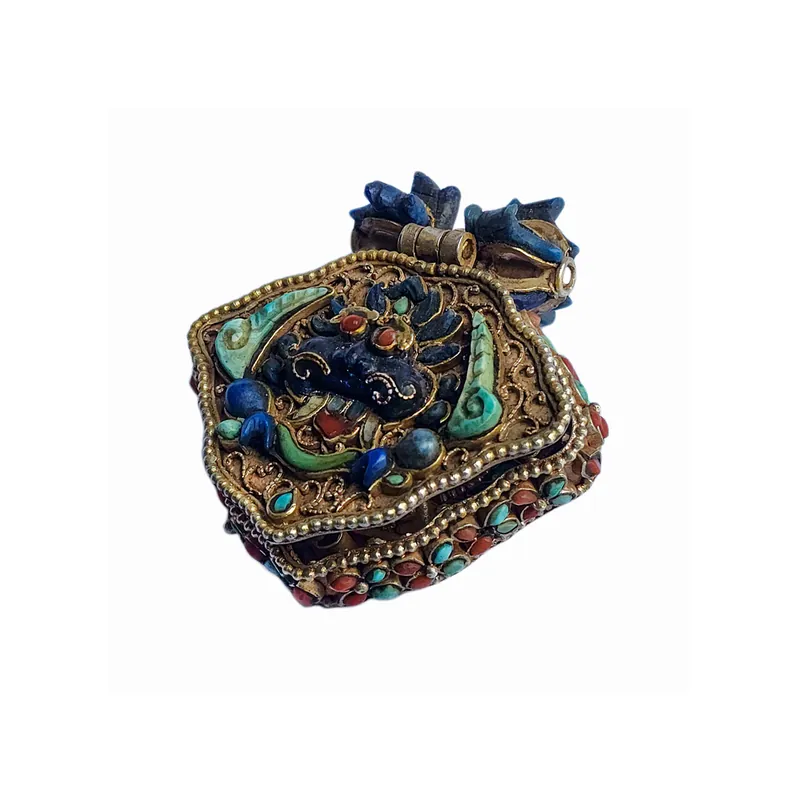 Boîte Ghau tibétaine en argent avec plaquage en or