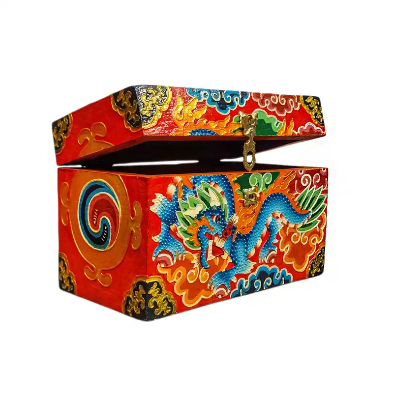 Coffre tibétain en bois ornée d’un motif de dragon et de couleurs traditionnelles