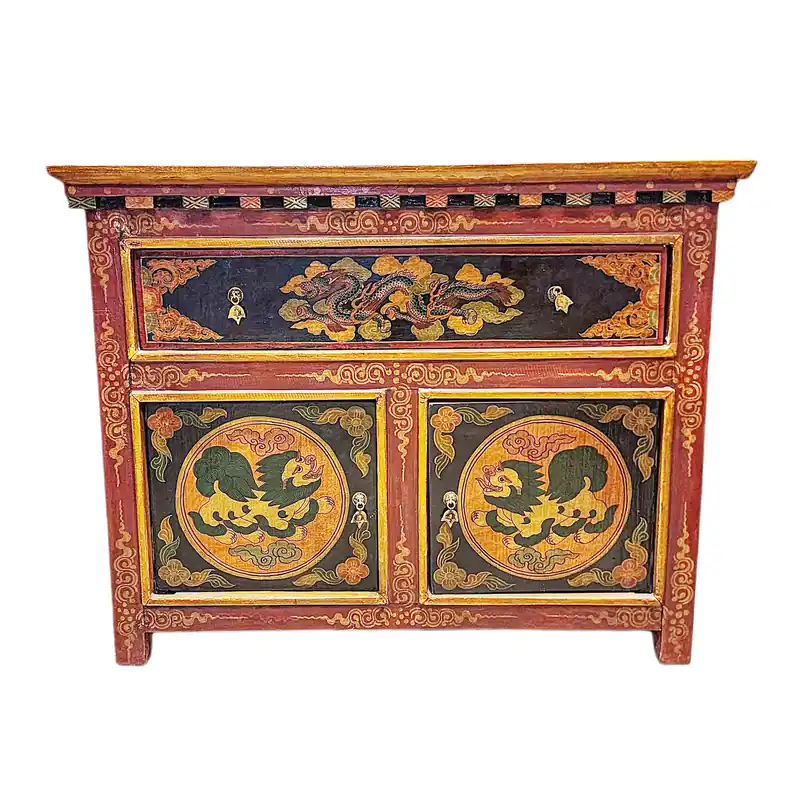 Cabinet en bois tibétain avec art du lion des neiges et du dragon