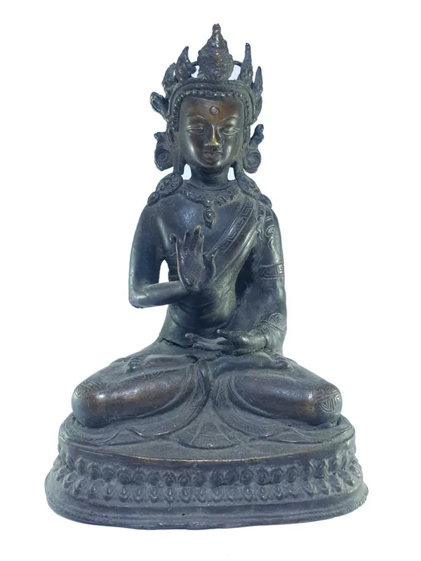 Statue traditionnelle du Bouddha Amoghasiddhi
