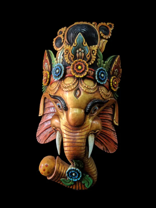 Masque en bois de Ganesh – Peinture dorée