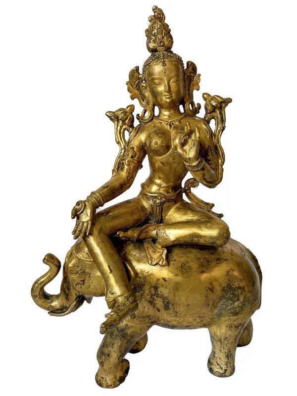 Statue de la déesse Verte Tara sur un éléphant