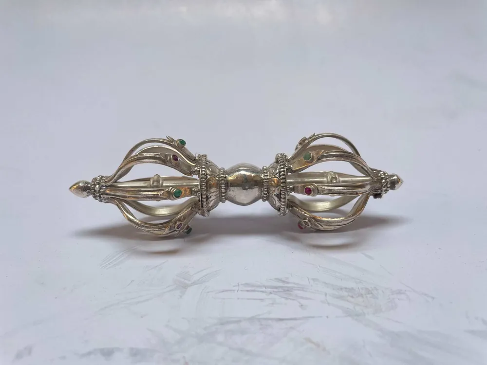 Maître pièce Dorje en argent
