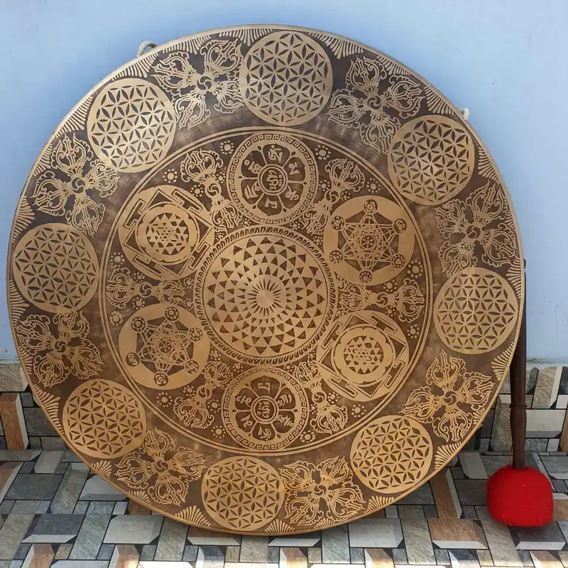 Symboles auspicieux Cloche Gong sculptée