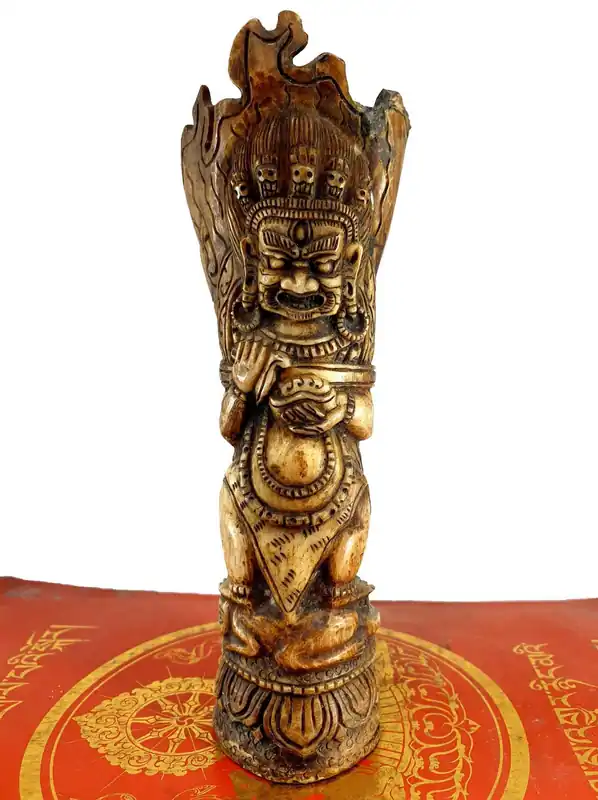Timbre tibétain Mahakala sculpté