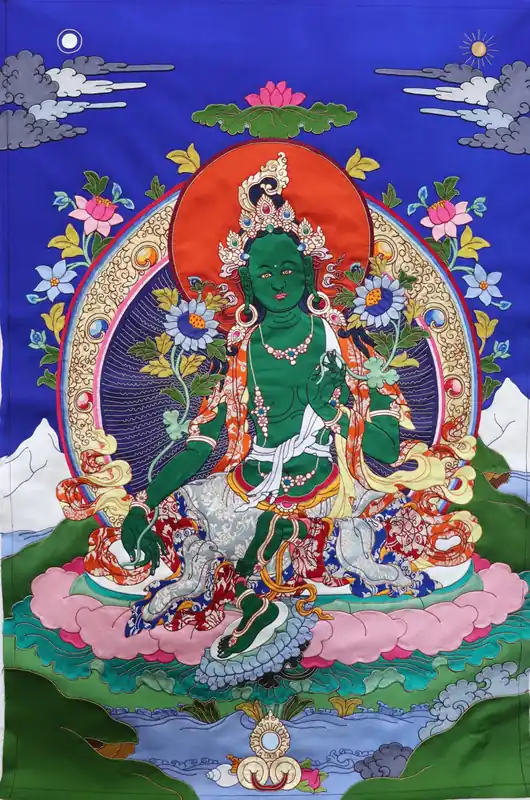 Thangka en appliqué de la déesse Tara verte