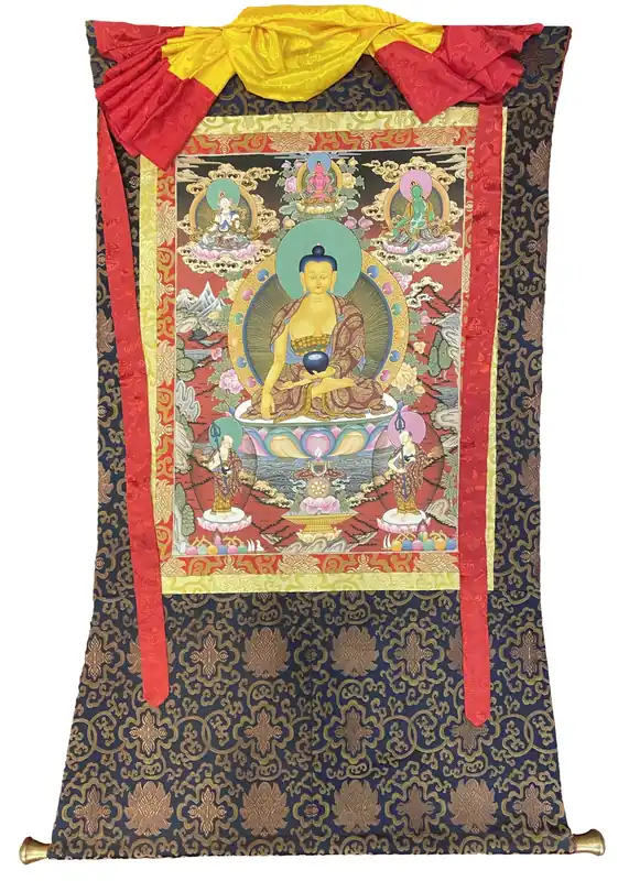 Thangka de Shakyamuni Bouddha encadrée en soie avec Tara Verte