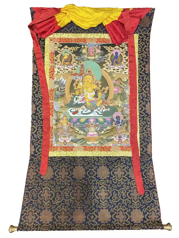 Thangka de Jambhala Jaune encadrée de soie avec le Bouddha Médecine