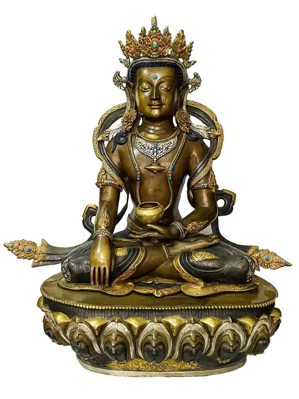 Statue tibétaine du Bouddha Shakyamuni couronné