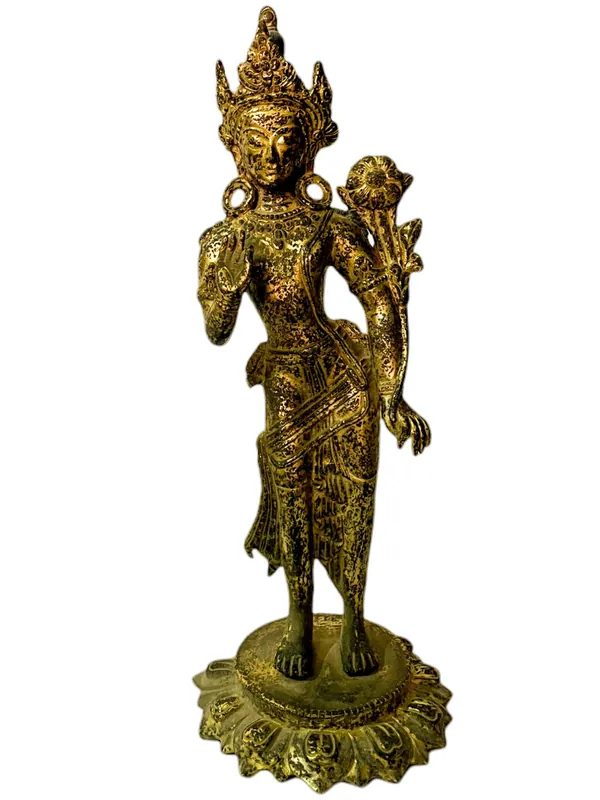 Statue bouddhiste de Lokeshvara debout