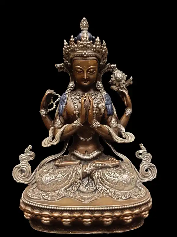 Statue de Chenrezig à quatre bras