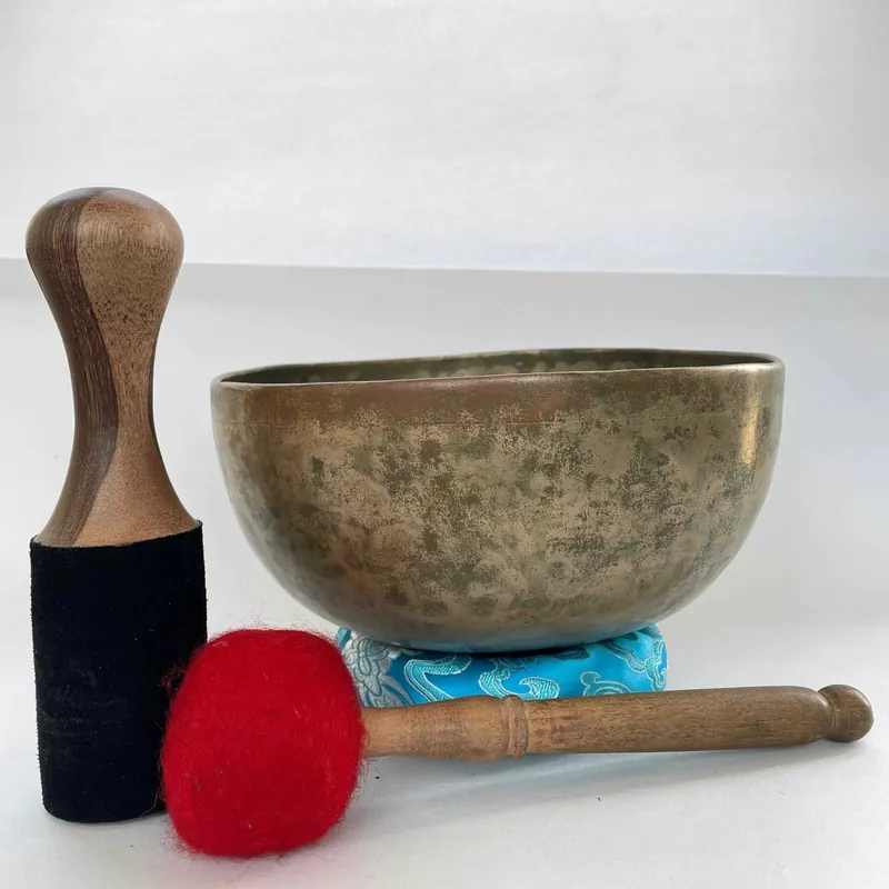 Bol chantant antique