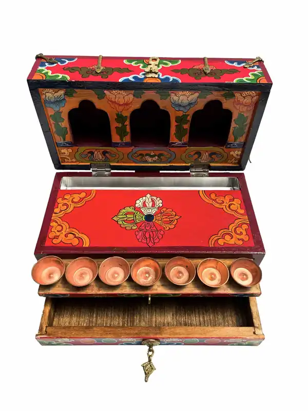 Autel de voyage avec 7 bols d’offrande