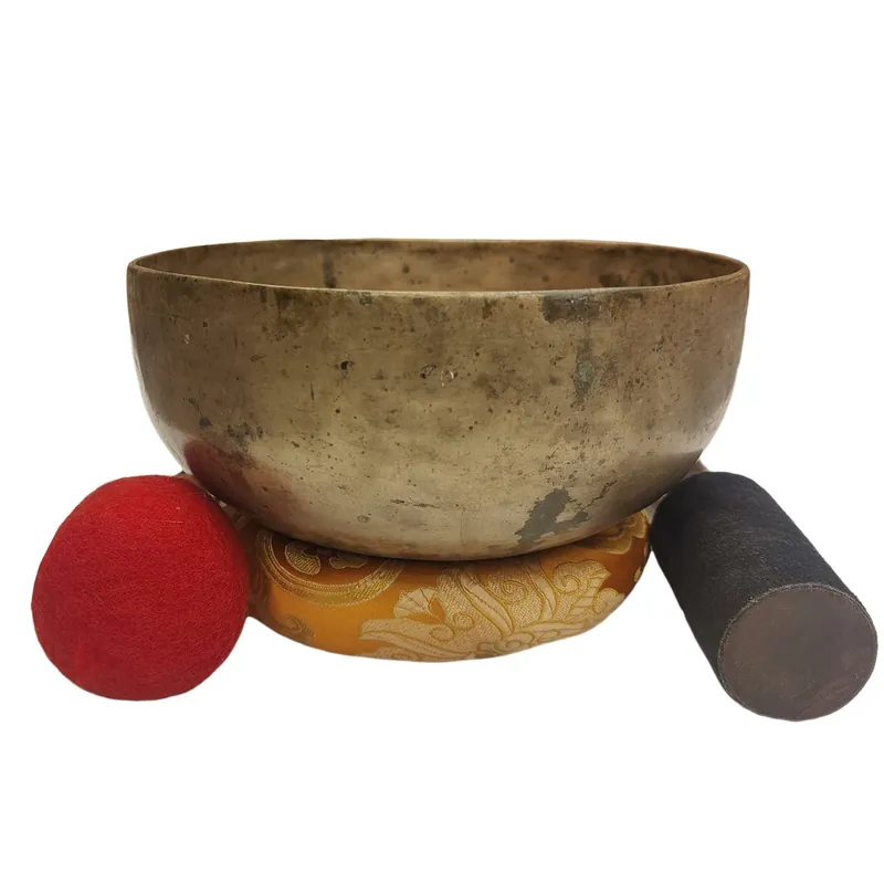 Bol bouddhiste en bronze Jambati