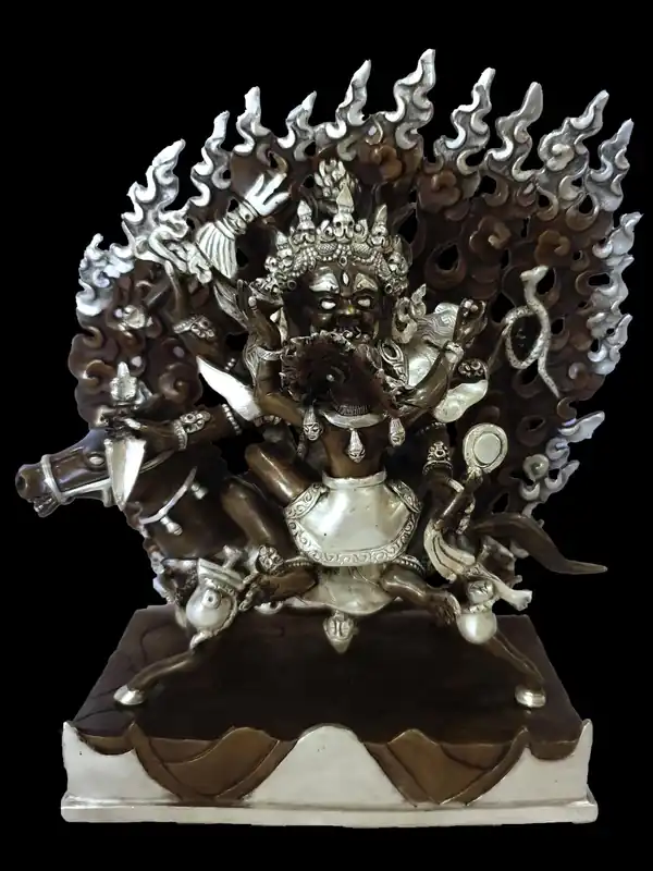 Statue de cuivre des divinités protectrices tibétaines