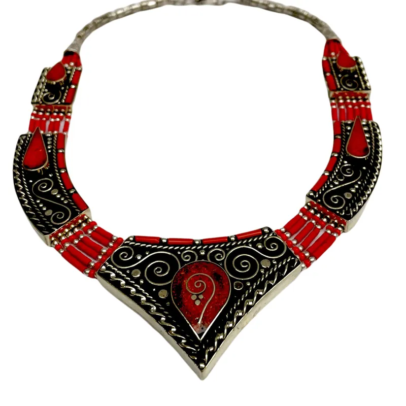 Collier Tribal Népalais en Métal Durable