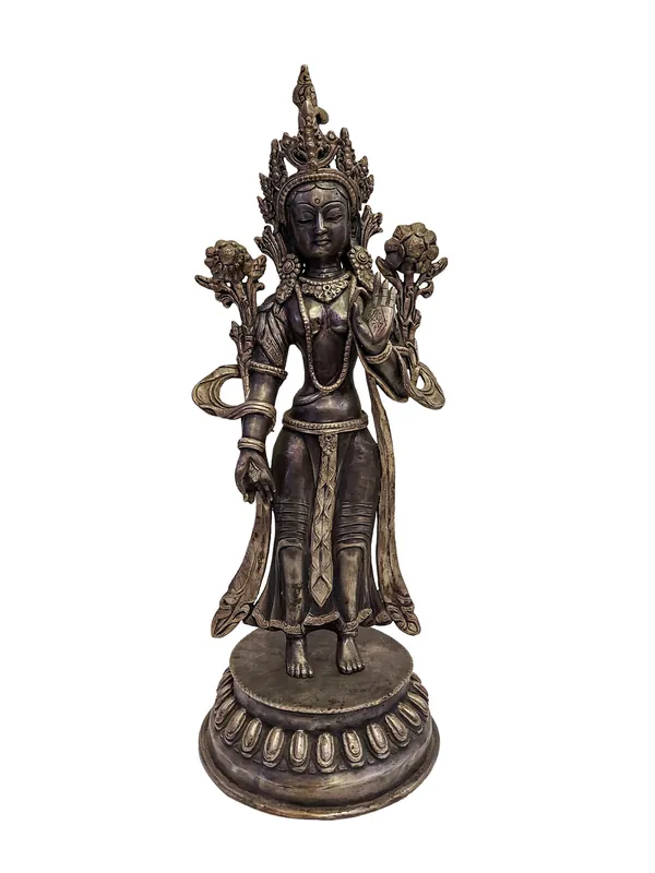 Statue de Tara debout en cuivre – Incarnation de la compassion