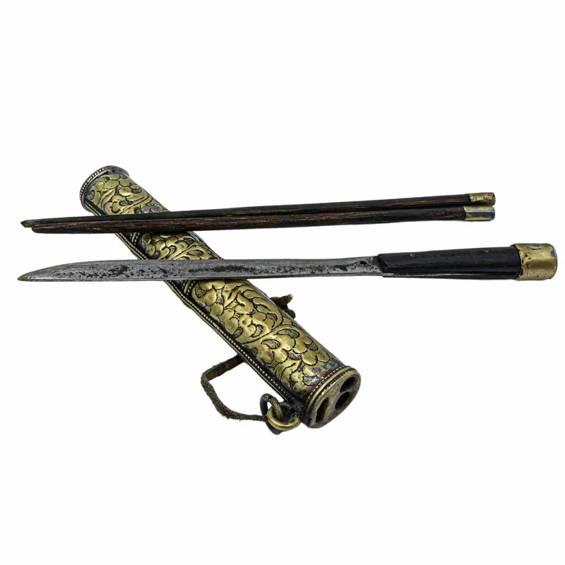 Ensemble de couteau en laiton bouddhiste et de baguettes
