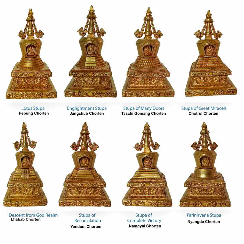 Ensemble de huit stupas bouddhistes en finition dorée antique
