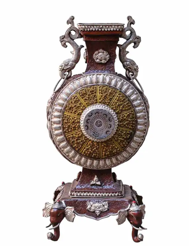 Vase de fleurs en cuivre avec base en éléphant et accents en résine