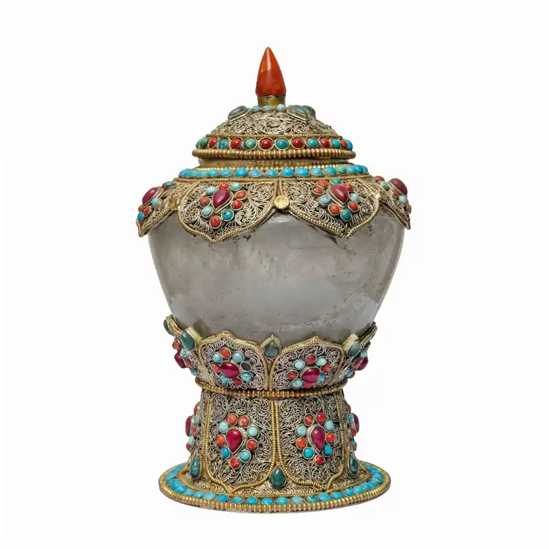 Vase d’offrande en argent népalais pour le Vajrayana