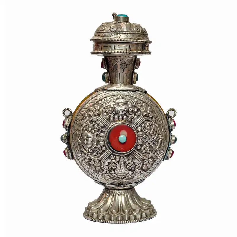 Bouteille à tabac en cuivre avec garniture en jade