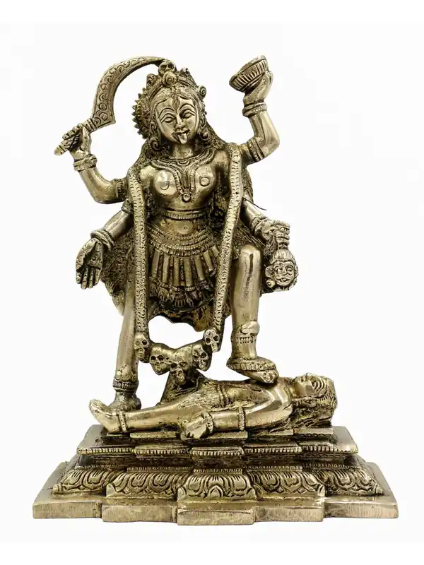 Statue de Kali en laiton – Transformation et protection par l’empowerment