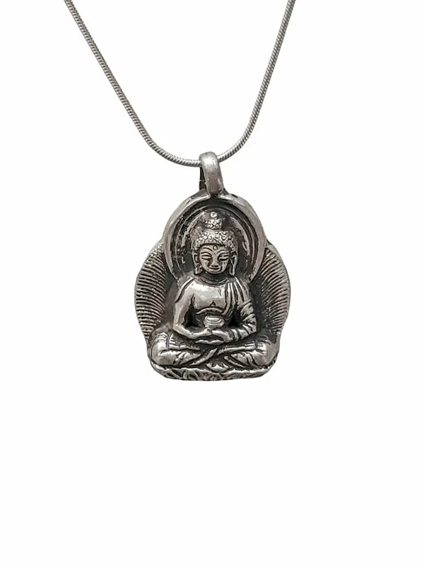 Collier en argent avec pendentif de Bouddha Amitabha