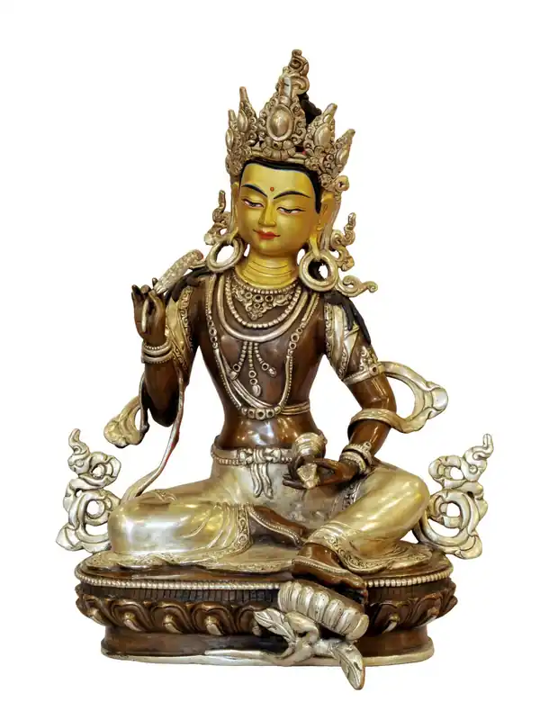 Statue de Bodhisattva en cuivre avec finition oxydée peinte