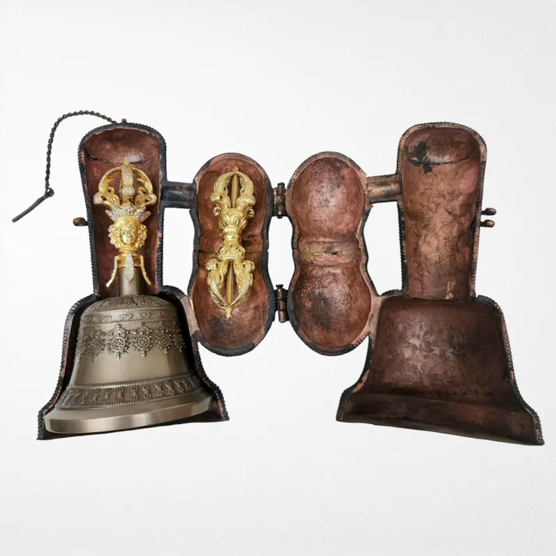 Cloche et dorje vajra en bronze et en cuivre