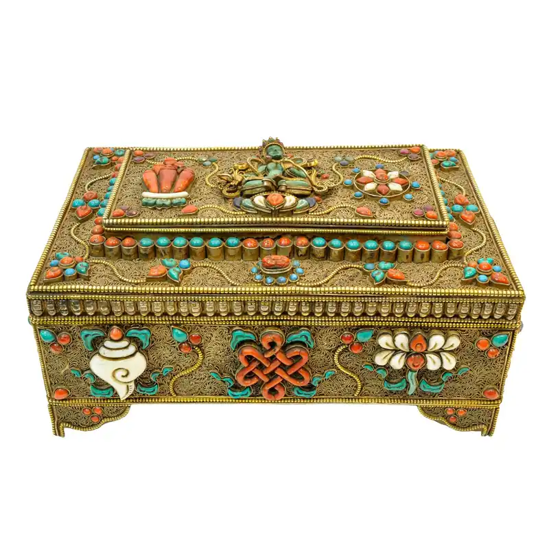 Boîte en argent tibétaine avec des symboles Ashtamangala