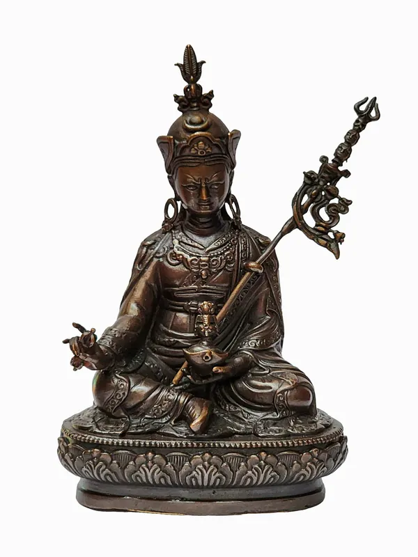 Statue miniature de Padmasambhava avec finition oxydée chocolat