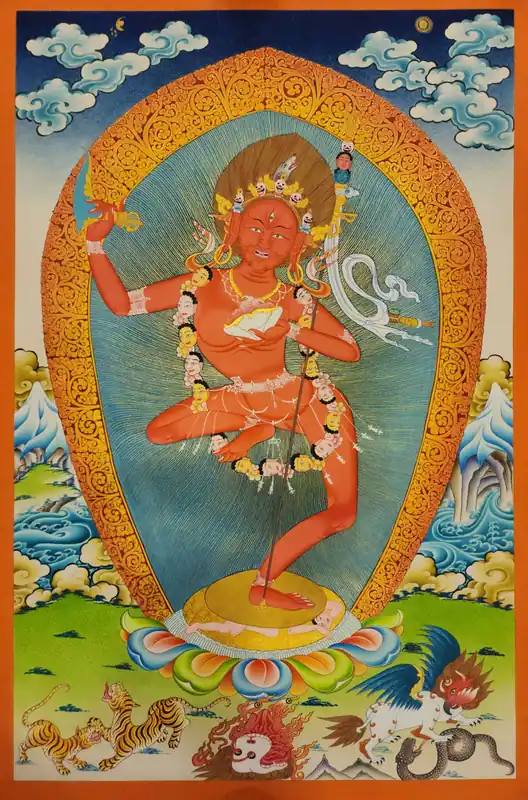 Thangka de Vajravarahi avec des accents dorés