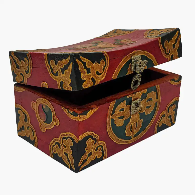 Coffre au trésor en bois marron du Tibet présentant un motif de double dorje