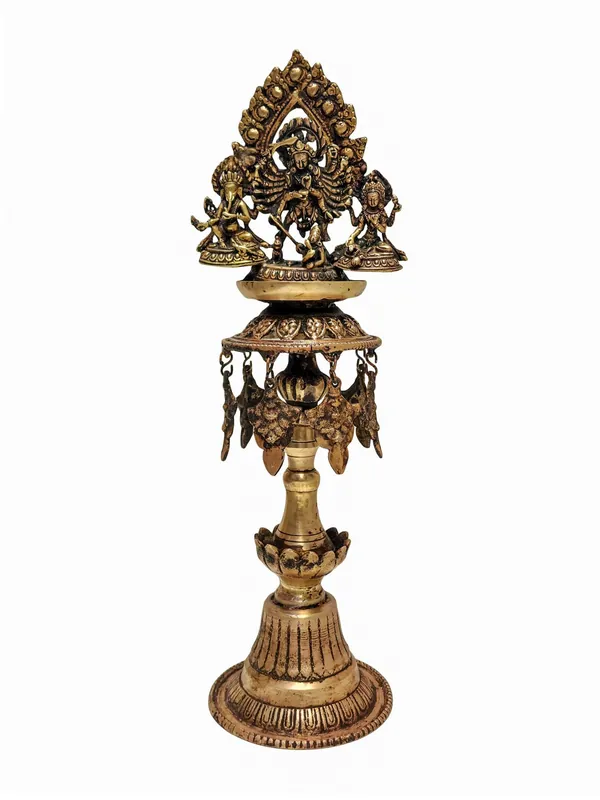 Statue de lampe à huile Sukunda : Bhadrakali, Ganesh, Lakshmi