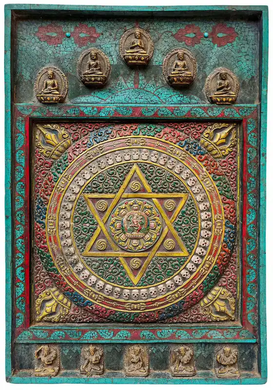 Mandala en bois avec les Pancha Bouddhas et les Bodhisattvas