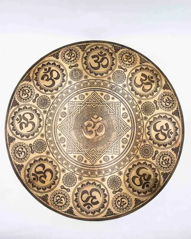 Om Mantra Gong sculpté