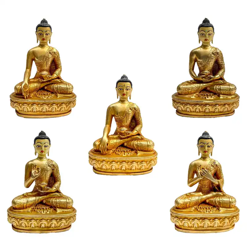 Ensemble de statues des Cinq Bouddhas