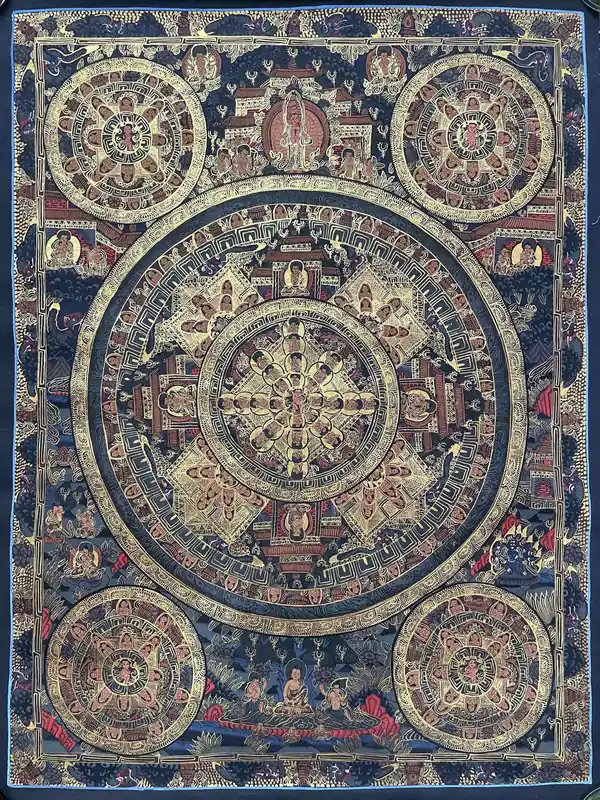 Le Pancha Mandala tibétain mesure 53 cm.