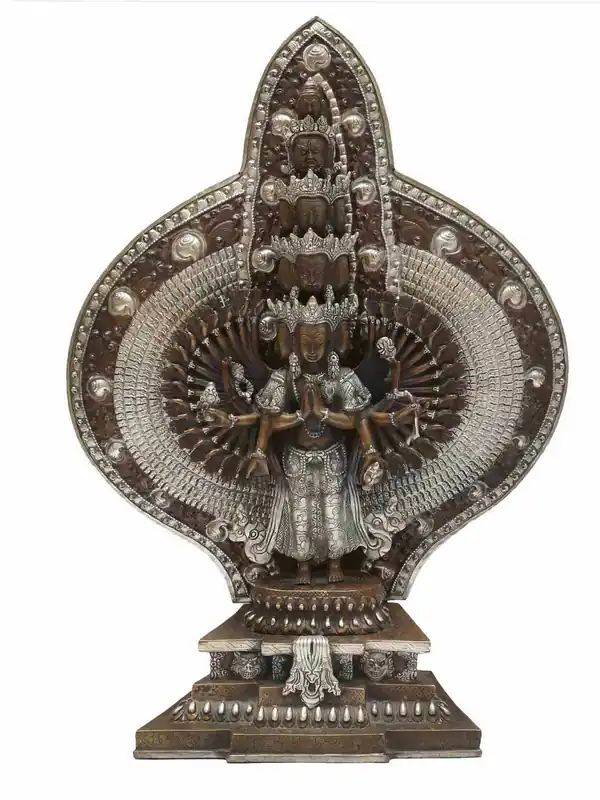 Statue d’Avalokitesvara de 49 cm