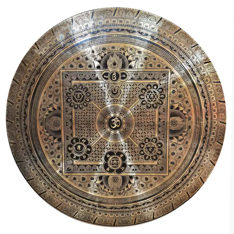 Gong cloche om sculptée de 70 cm