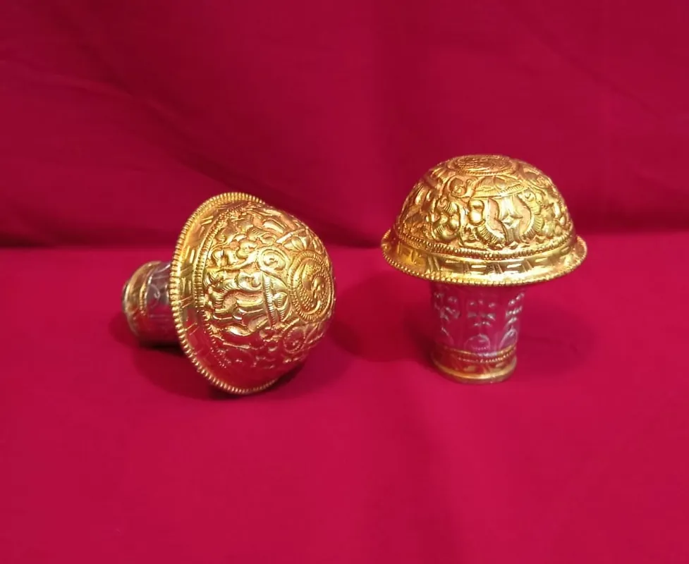 Bouton plaqué or et argent