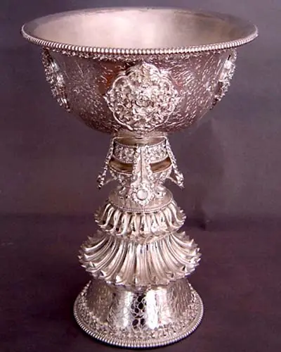 Offrande de beurre à lampe en argent du Népal