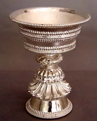 Lampe à beurre en argent du Népal