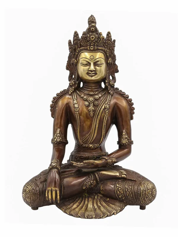 Statue en cuivre traditionnelle de Siddhartha Gautama, le Bouddha.