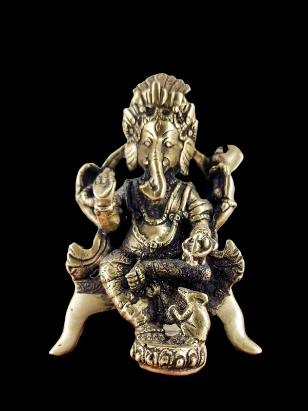 Statue en cuivre de Ganesh bouddhiste