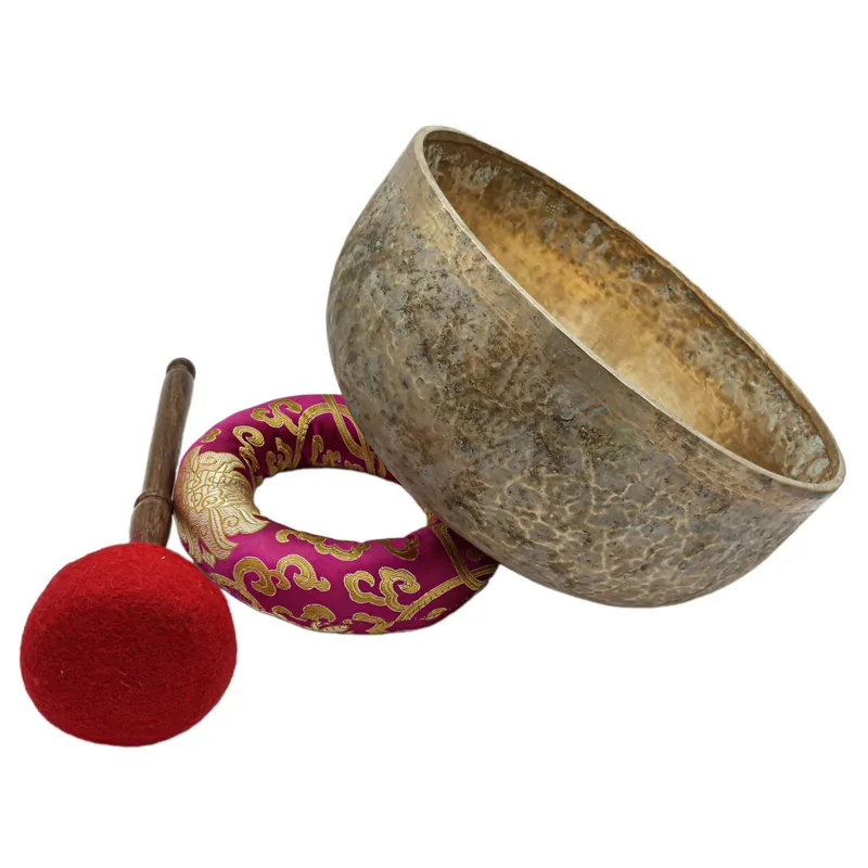 Bol Jambati martelé à la main de 13 cm
